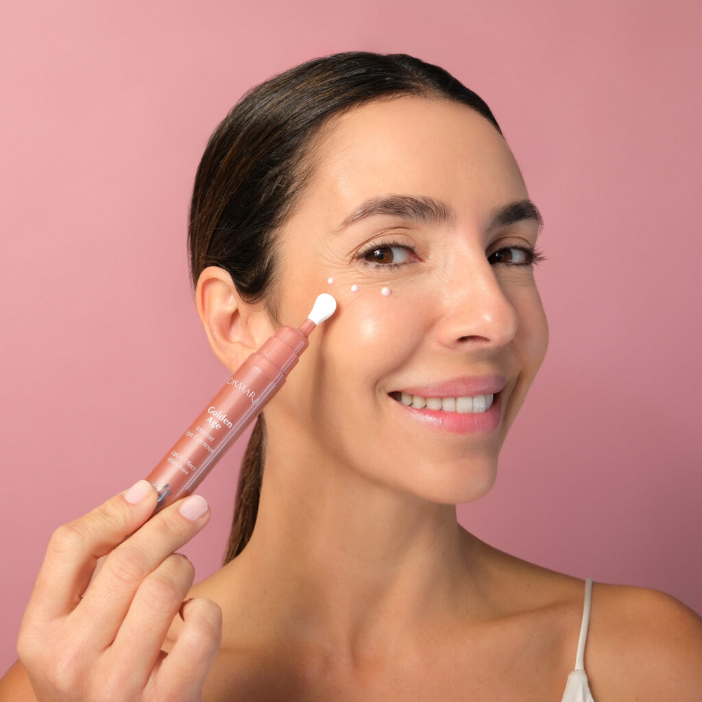Tratamiento facial Golden Age Intense Well Aging con exosomas y pro-colágeno en centro de estética Las Palmas
